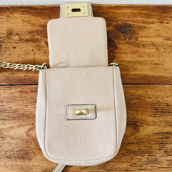 Karl Lagerfeld Agyness Paris Leather Blush Crossbody Bag in Shell - Picture 4 of 10